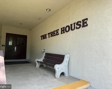 329 Shawmont Avenue - Photo Thumbnail 2