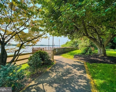 44303 Delaire Landing Road - Photo Thumbnail 27