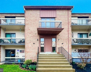 44303 Delaire Landing Road - Photo Thumbnail 3