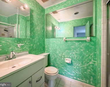 44303 Delaire Landing Road - Photo Thumbnail 14