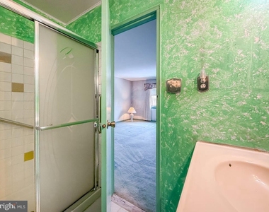44303 Delaire Landing Road - Photo Thumbnail 15