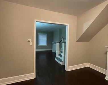 143 N 59th Street - Photo Thumbnail 12