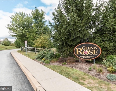 805 Rosehill Drive - Photo Thumbnail 30