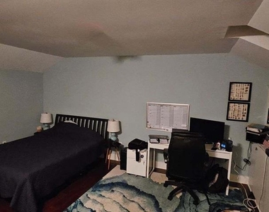 805 Rosehill Drive - Photo Thumbnail 26