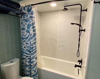 805 Rosehill Drive - Photo Thumbnail 23