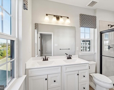 122 Arcadia Way - Photo Thumbnail 14