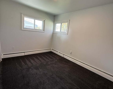 5 Nickelhill Lane - Photo Thumbnail 15