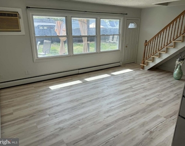 5 Nickelhill Lane - Photo Thumbnail 1