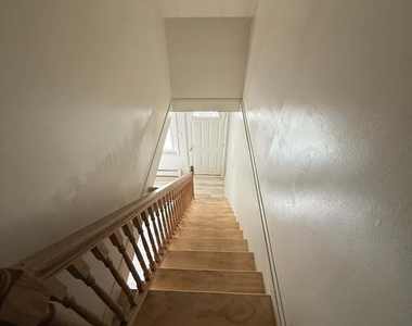 5 Nickelhill Lane - Photo Thumbnail 29