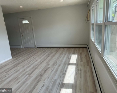 5 Nickelhill Lane - Photo Thumbnail 6