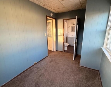 212 Helms Avenue - Photo Thumbnail 6