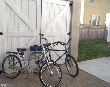 7103 Ventnor Avenue - Photo Thumbnail 3