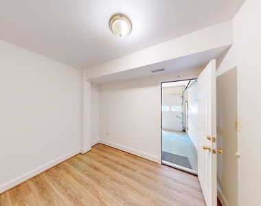 3038 Finsel Court - Photo Thumbnail 21