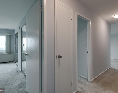 1111 University Boulevard W - Photo Thumbnail 23