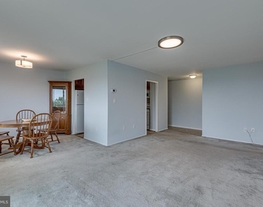 1111 University Boulevard W - Photo Thumbnail 17