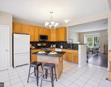 5528 Aeriel Place - Photo Thumbnail 5