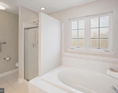 5528 Aeriel Place - Photo Thumbnail 21