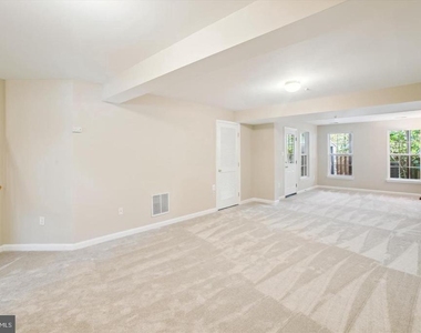 5528 Aeriel Place - Photo Thumbnail 34