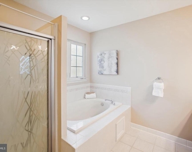 5528 Aeriel Place - Photo Thumbnail 20