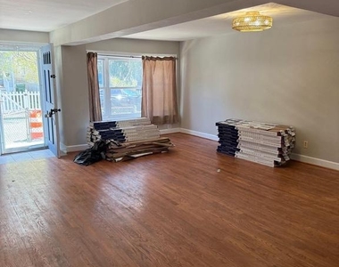3508 Buena Vista Avenue - Photo Thumbnail 5