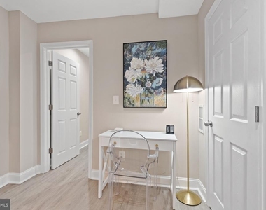 2219 E Chase Street - Photo Thumbnail 62