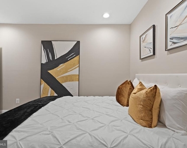 2219 E Chase Street - Photo Thumbnail 53