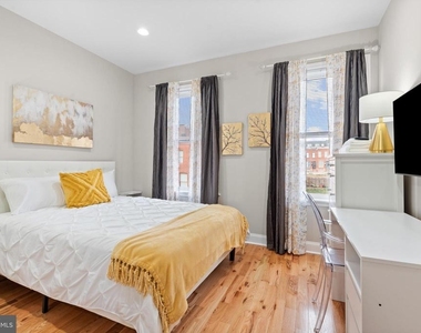 2219 E Chase Street - Photo Thumbnail 21