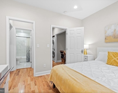 2219 E Chase Street - Photo Thumbnail 23