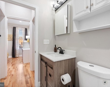 2219 E Chase Street - Photo Thumbnail 28