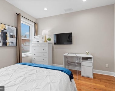 2235 E Chase Street - Photo Thumbnail 28
