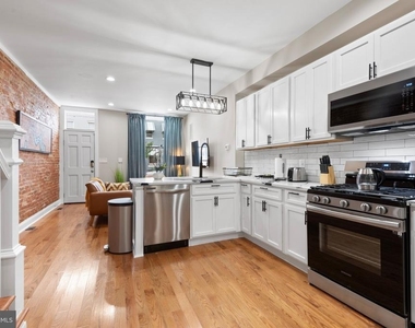 2235 E Chase Street - Photo Thumbnail 13