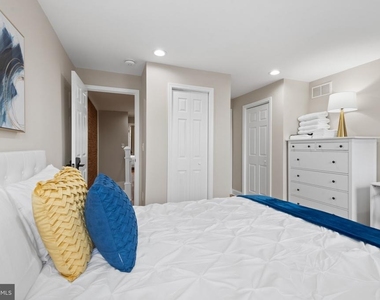 2235 E Chase Street - Photo Thumbnail 38