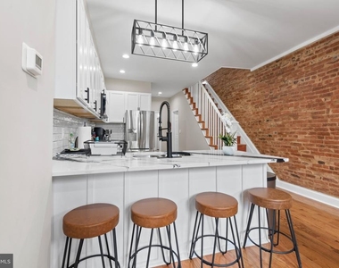 2235 E Chase Street - Photo Thumbnail 9