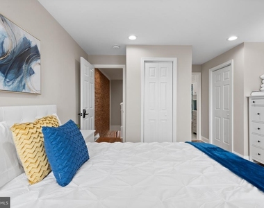 2235 E Chase Street - Photo Thumbnail 39