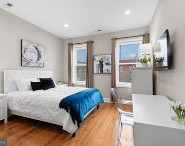 2235 E Chase Street - Photo Thumbnail 25