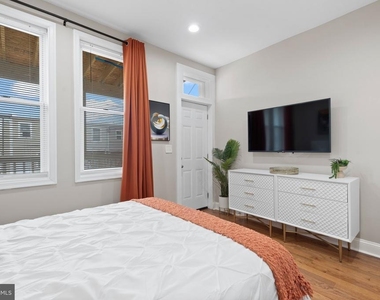 2235 E Chase Street - Photo Thumbnail 17