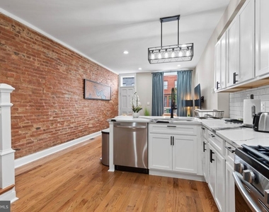 2235 E Chase Street - Photo Thumbnail 14