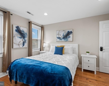 2235 E Chase Street - Photo Thumbnail 34