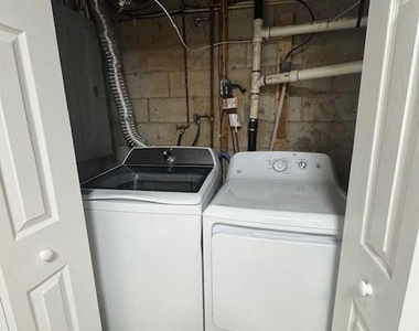 1062 Brightleaf Drive - Photo Thumbnail 11