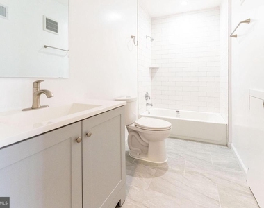 2928 Nelson Place Se - Photo Thumbnail 2