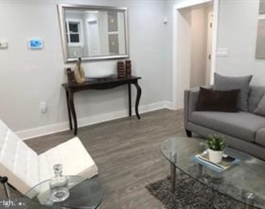 538 Newcomb Street Se - Photo Thumbnail 16