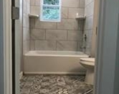 538 Newcomb Street Se - Photo Thumbnail 12