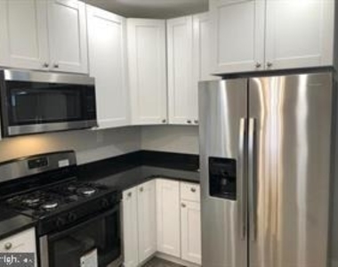 538 Newcomb Street Se - Photo Thumbnail 8