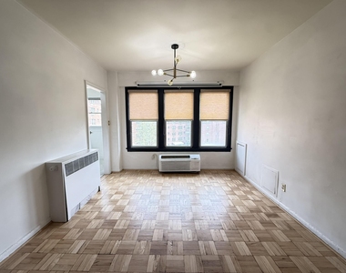 2500 Q Street Nw - Photo Thumbnail 14