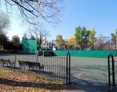 2500 Q Street Nw - Photo Thumbnail 47