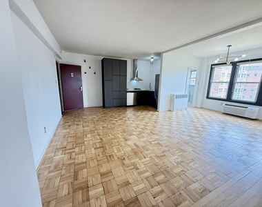 2500 Q Street Nw - Photo Thumbnail 8