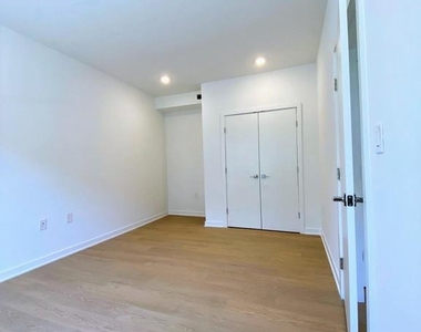 3435 Brown Street Nw - Photo Thumbnail 13