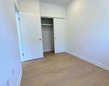 3435 Brown Street Nw - Photo Thumbnail 9