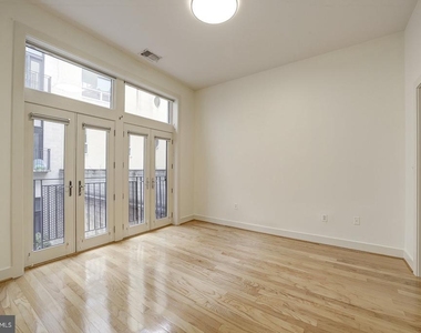 2357 Champlain Street Nw - Photo Thumbnail 4