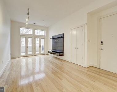 2357 Champlain Street Nw - Photo Thumbnail 3